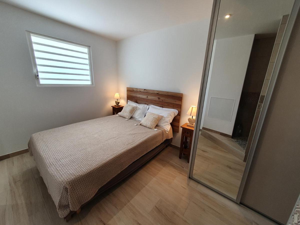 Pinel Superbe Appartement En Residence Vue Mer Cul de Sac Exterior foto